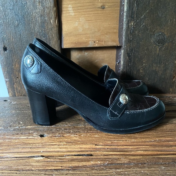 Brighton “Debra” Croc Pumps - Picture 3 of 7